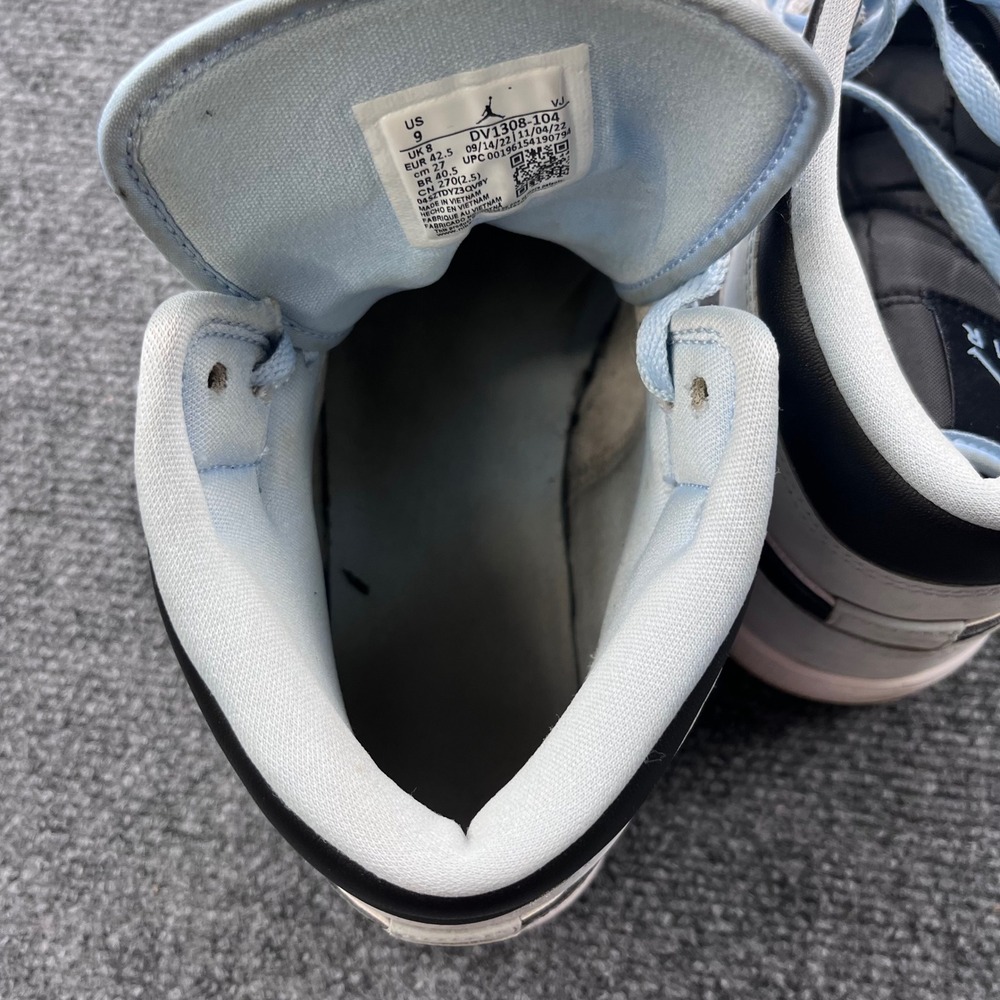 Jordan Air Jordan 1 Mid Basketball Ice Blue White Black Sneakers DV1308-104 - Picture 3 of 8